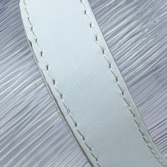 LOUIS VUITTON Epi Leather Plage Keepall Bandouliere Size 50 PVC White - Picture 6 of 16